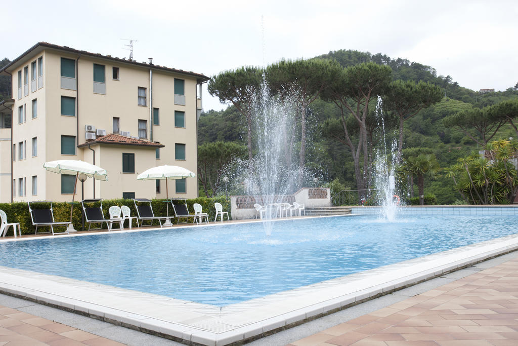 Grappolo D'Oro Hotel Pietrasanta Exterior foto