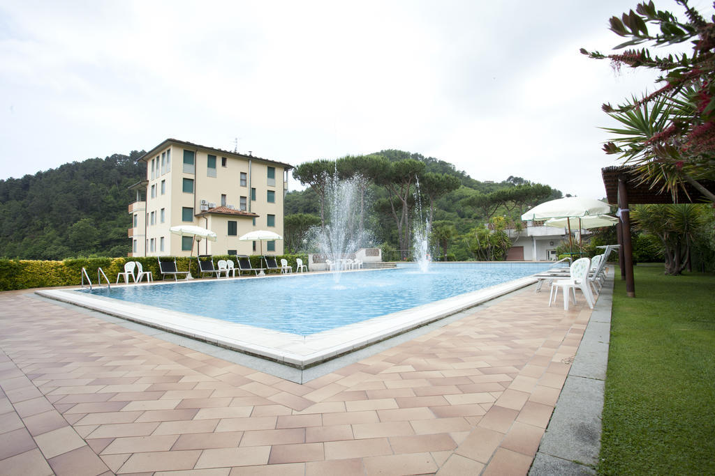 Grappolo D'Oro Hotel Pietrasanta Exterior foto