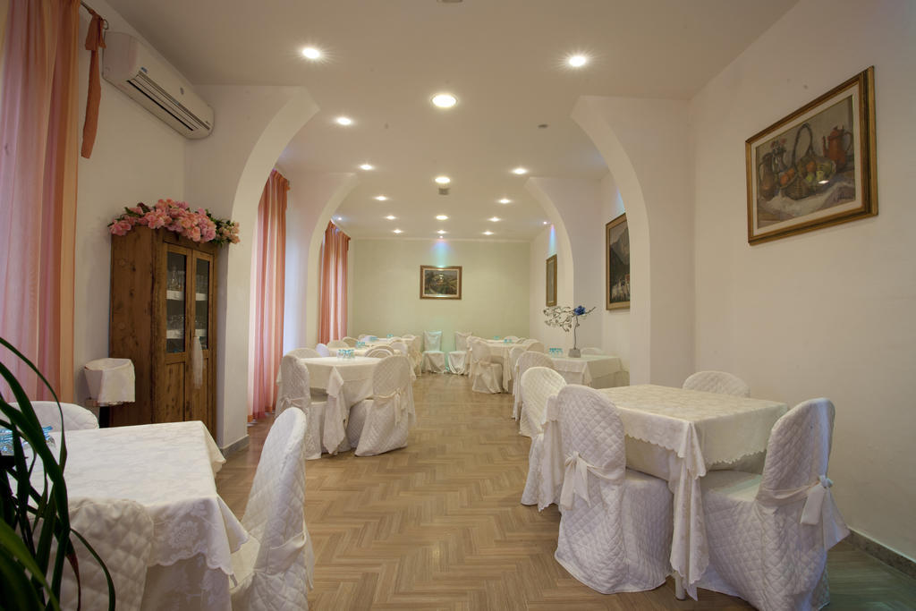 Grappolo D'Oro Hotel Pietrasanta Exterior foto
