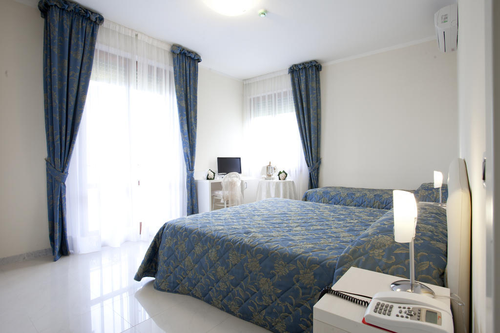 Grappolo D'Oro Hotel Pietrasanta Exterior foto